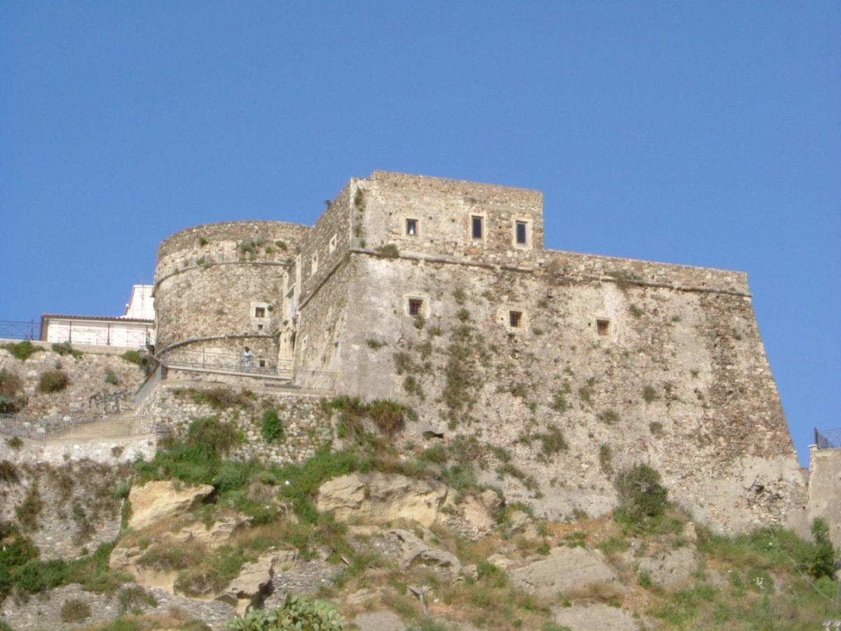 Il Casalino Apartment Pizzo  Luaran gambar
